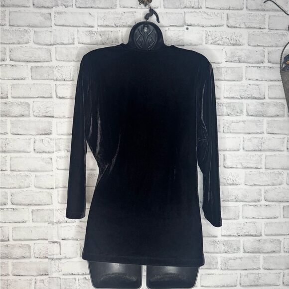 NWT Soft Surroundings Elegant Black Velvet Wrap Top Size Large - Picture 6 of 8